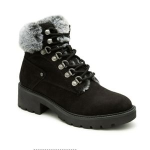 SOLD White Mountain Deserve Bootie Black 6
